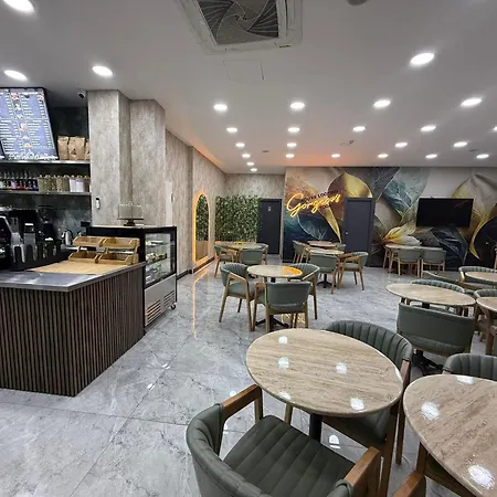 Dual Halkali Istanbul