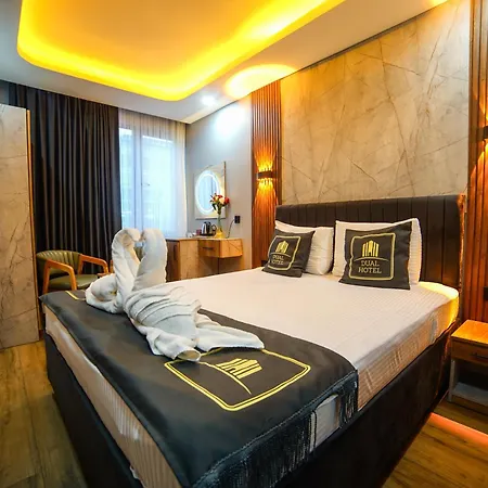 Dual Halkali Istanboel