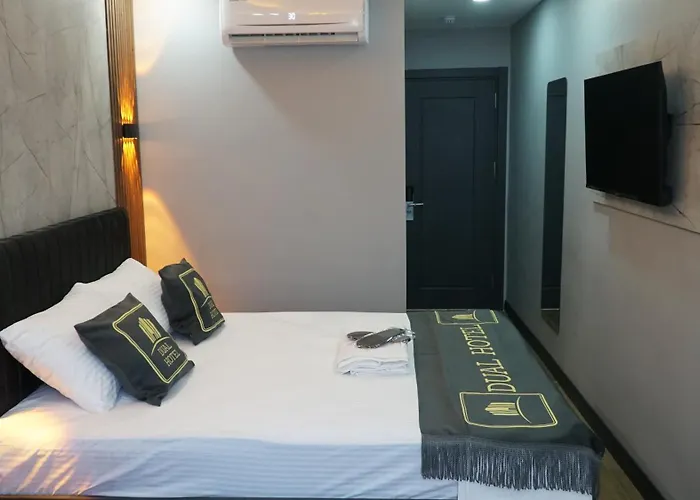 Dual Halkali Isztambul