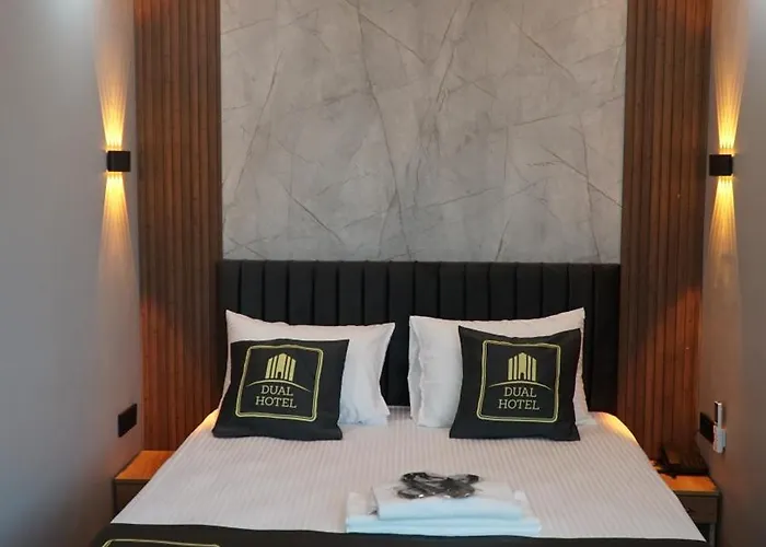 Dual Halkali Isztambul