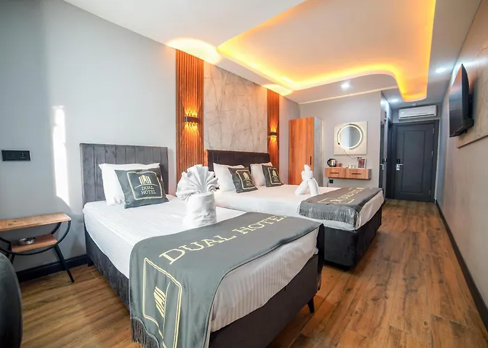 Dual Halkali Isztambul